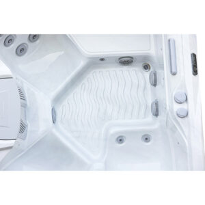 aquasolus-brook-hot-tub-02