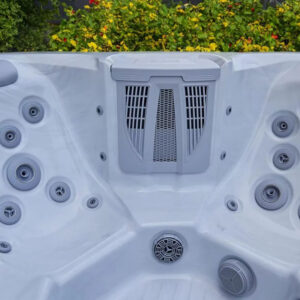 aquasolus-calma-hot-tub-03