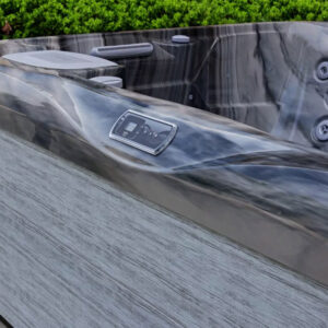 aquasolus-cypress-hot-tub-16