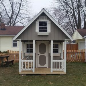 backyard-playhouse-victorian-cottage
