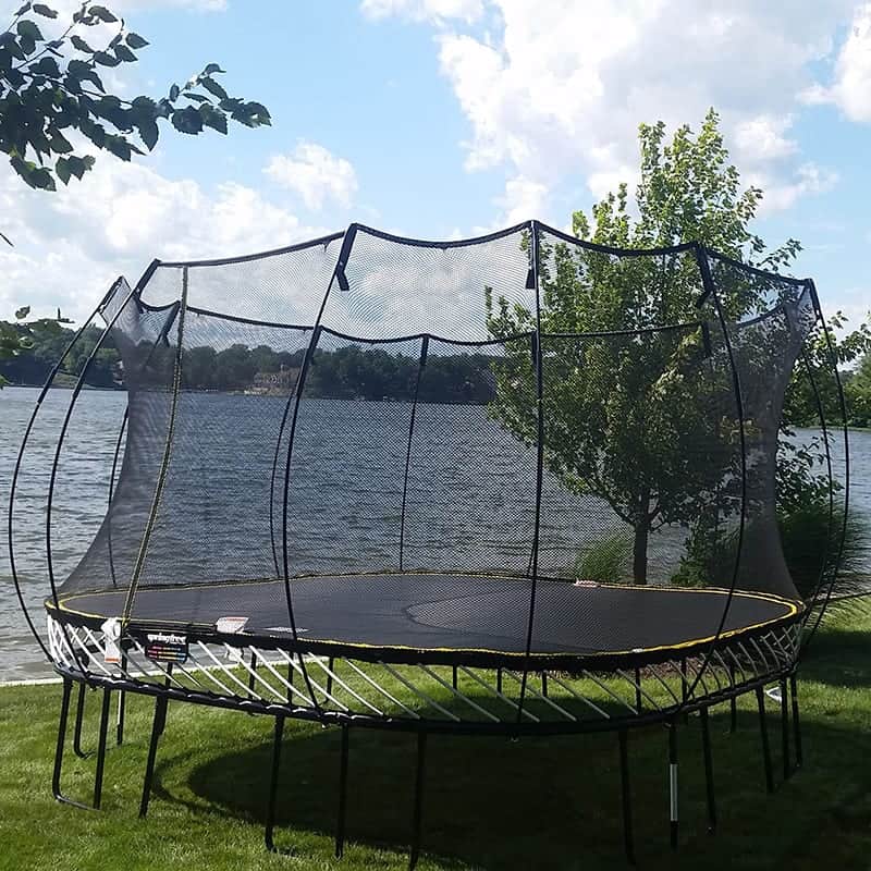 jumbo-square-trampoline-1.jpg