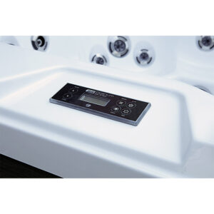 platinum-spas-deluxe-range-st-tropez-hot-tub-04