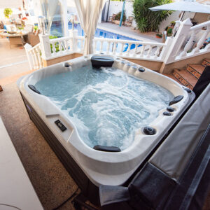 platinum-spas-happy-hot-tub-07