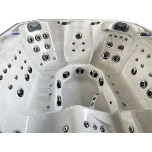 platinum-spas-maximus-hot-tub-04