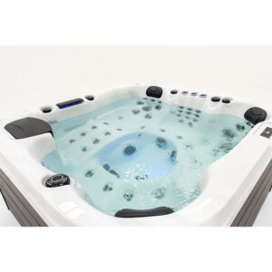 platinum-spas-palma-hot-tub-03