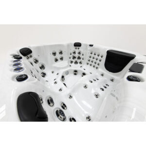 platinum-spas-palma-hot-tub-09