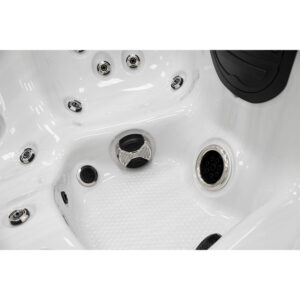 platinum-spas-tahiti-hot-tub-07