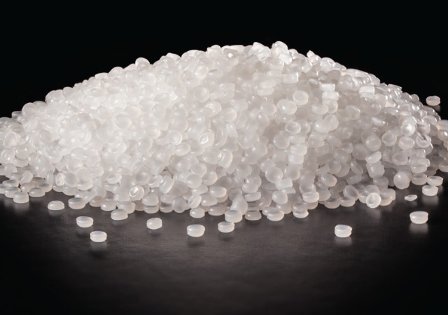 stream-spa-polyethylene-construction-640x450-1