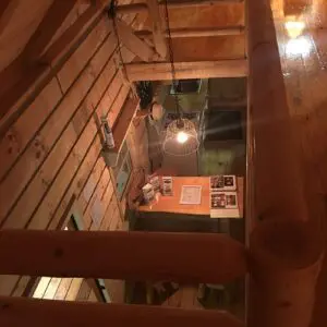 two-story-cabin-interior2