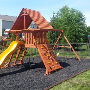 wood-playset-with-rubber-mulch